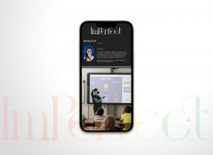 Jugendliche hat sich in einer erklärenden haltung in eine Grundschulklasse bearbeitet. 