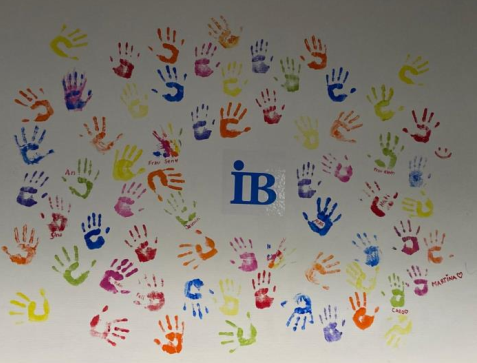 Wand mit Handabdrücken